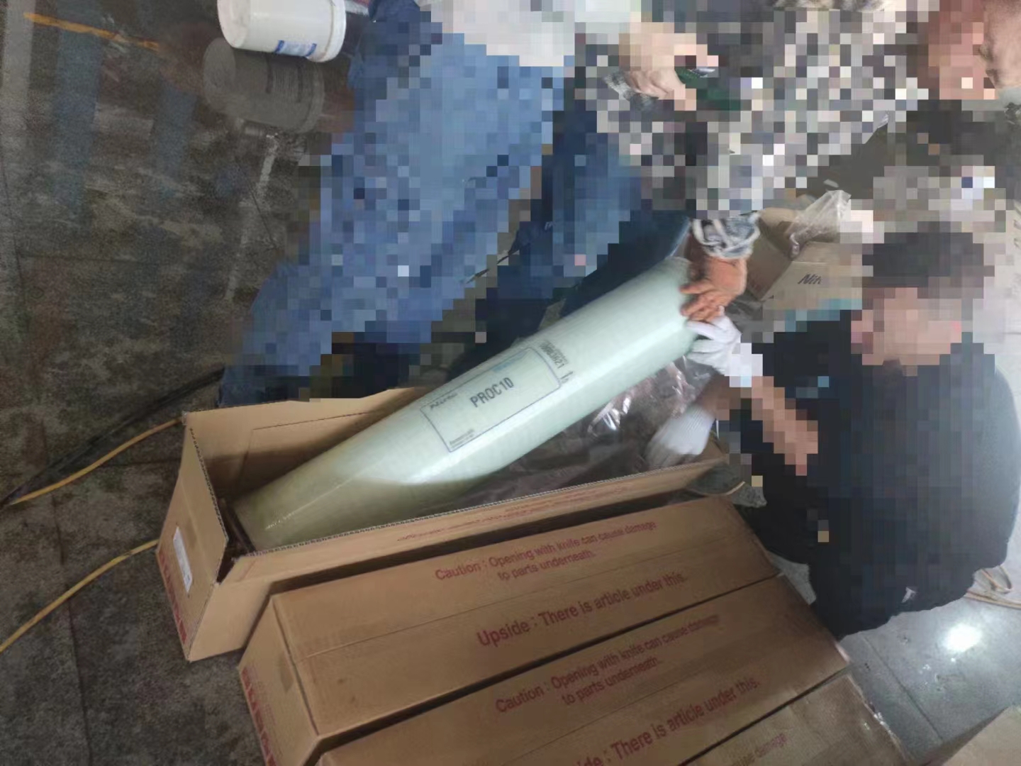 海德能PROC10反渗透膜武汉蓝膜安装现场图.jpg 海德能PROC10反渗透膜武汉蓝膜安装现场图.jpg